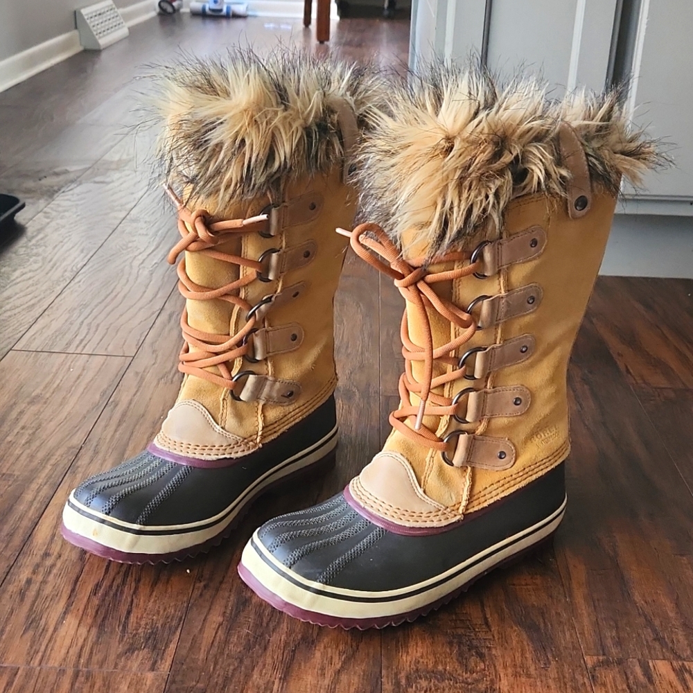 Sorel Joan of Arctic tall winter boots size 7 excellent condition